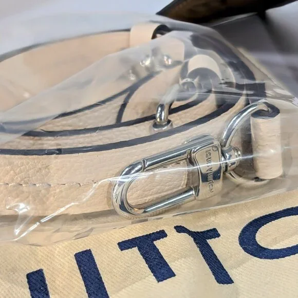 Louis Vuitton Quartz/Cream Marelle BB Tophandle Bag - Picture 14 of 16